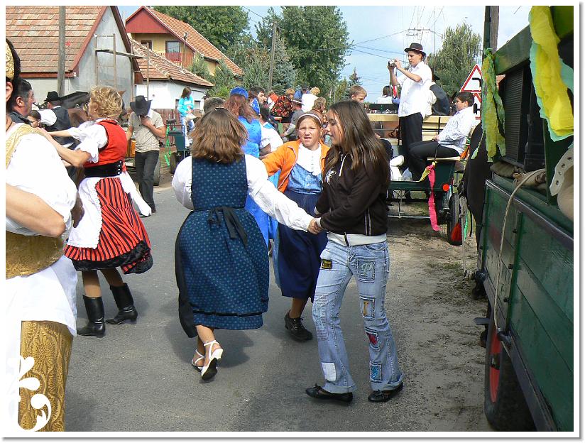 Szuret Felv es Bal_180